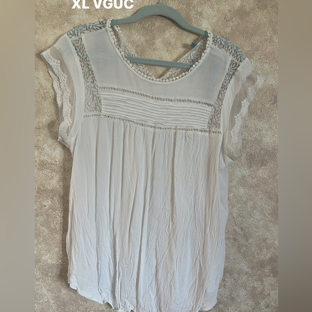 Daniel Rainn White Lace Accent Blouse